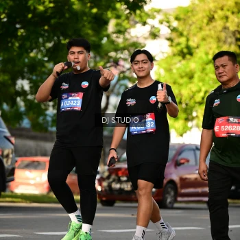 Runner Photo 4050660