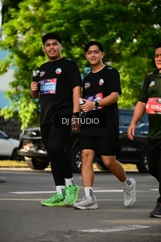 Runner Photo 4050694
