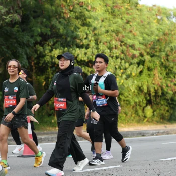 Runner Photo 4050713