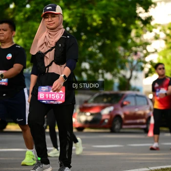 Runner Photo 4050733