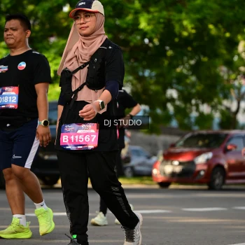 Runner Photo 4050758
