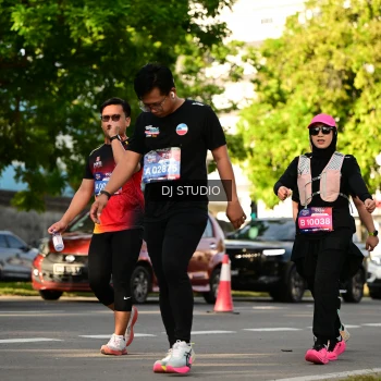 Runner Photo 4050763