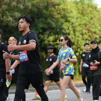 Runner Photo 4050797