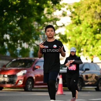 Runner Photo 4050997