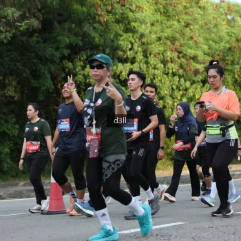 Runner Photo 4051001