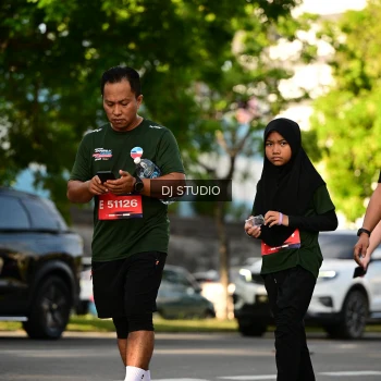Runner Photo 4051077