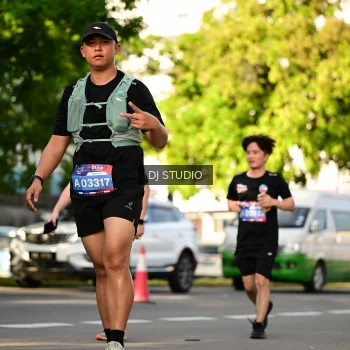 Runner Photo 4051090