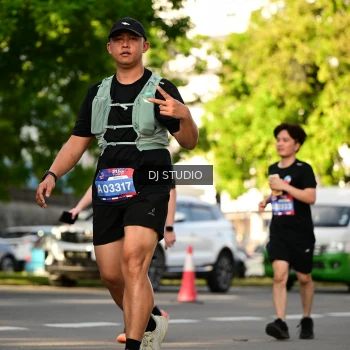 Runner Photo 4051095