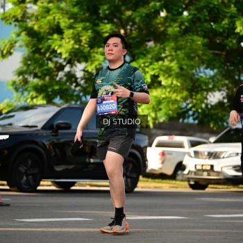 Runner Photo 4051141