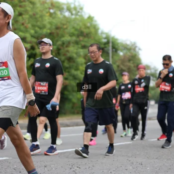 Runner Photo 4051157