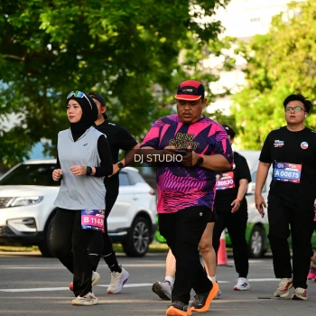Runner Photo 4051171