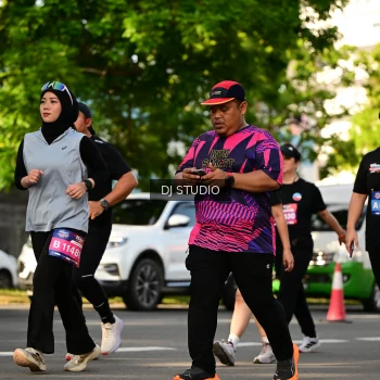Runner Photo 4051181