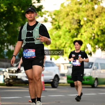 Runner Photo 4051198