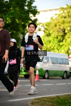Runner Photo 4051247