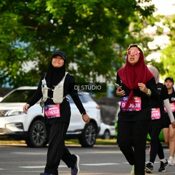 Runner Photo 4051260