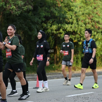 Runner Photo 4051273