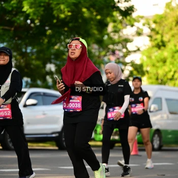 Runner Photo 4051275