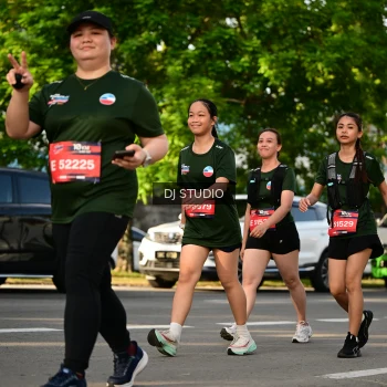 Runner Photo 4051343