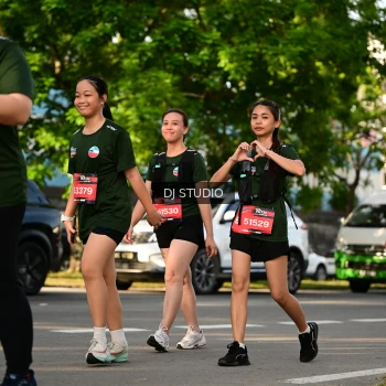 Runner Photo 4051345