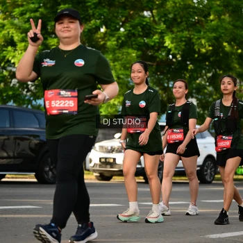 Runner Photo 4051347