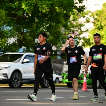 Runner Photo 4051366