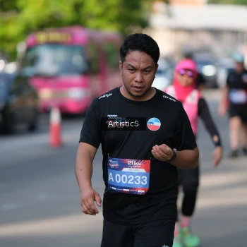 Runner Photo 4051395