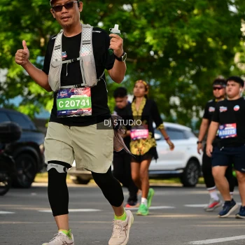 Runner Photo 4051481