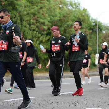 Runner Photo 4051645