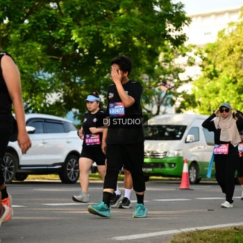 Runner Photo 4051675