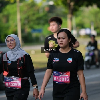 Runner Photo 4051676
