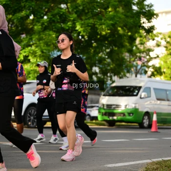Runner Photo 4051759