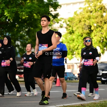 Runner Photo 4051800