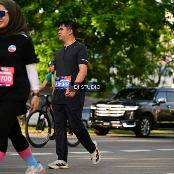 Runner Photo 4051844