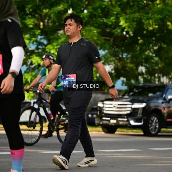 Runner Photo 4051860