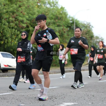 Runner Photo 4051876