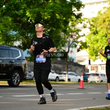 Runner Photo 4051886