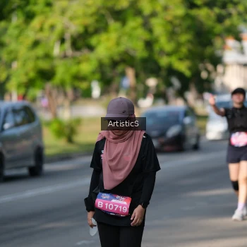 Runner Photo 4051901