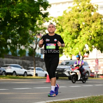 Runner Photo 4051908
