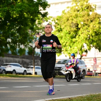 Runner Photo 4051911