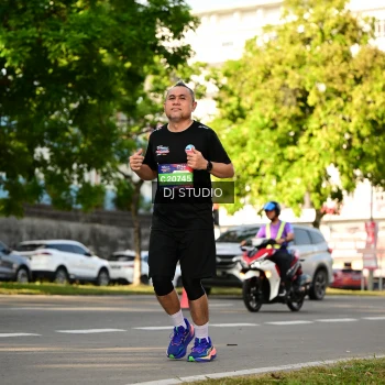 Runner Photo 4051916