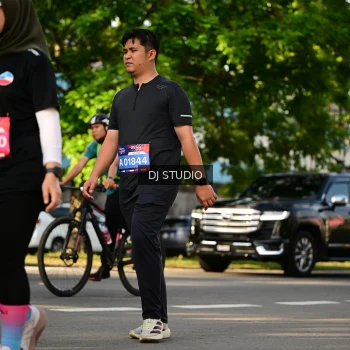 Runner Photo 4051924