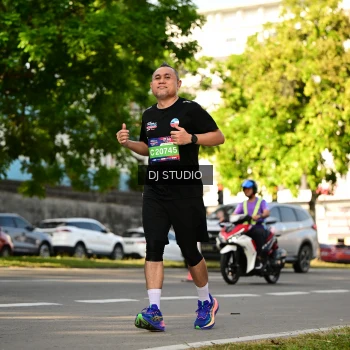 Runner Photo 4051933