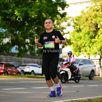 Runner Photo 4051942