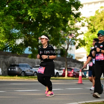 Runner Photo 4051962