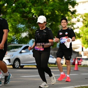 Runner Photo 4052040