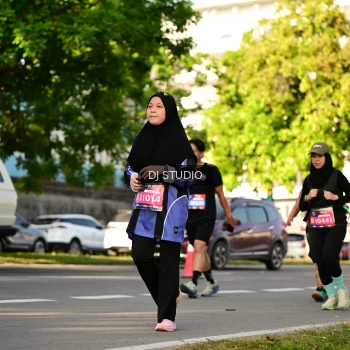Runner Photo 4052143