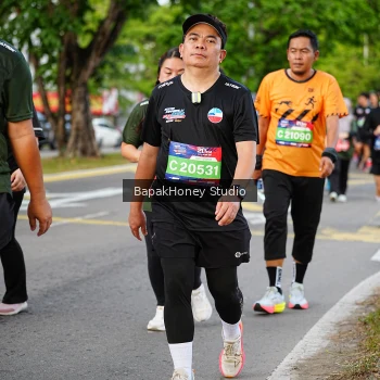 Runner Photo 4052175