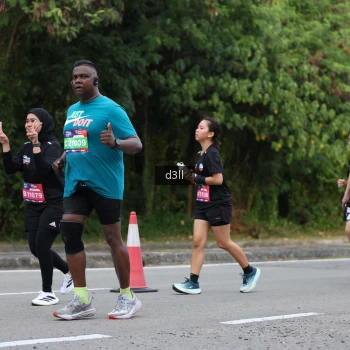 Runner Photo 4052453