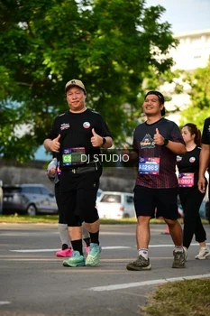 Runner Photo 4052545