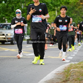 Runner Photo 4052591